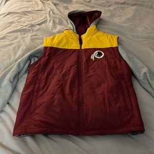 NWOT official NFL Redskins two piece zip up hoodie with reversible burst